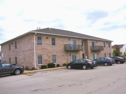 unit-202-555 N Strack St, Cortland, IL, 60112-4165 | Card Image