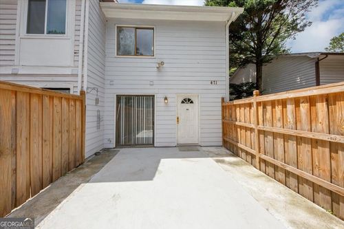 471 Northridge Crossing Dr, Atlanta, GA, 30350-3285 | Card Image