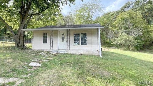 1105 Cliff Dr, Festus, MO, 63028-1061 | Card Image