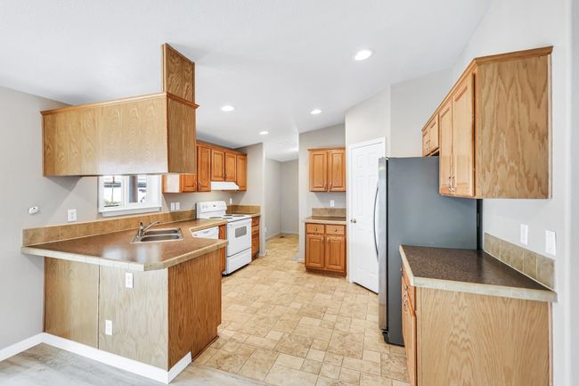 181 Pine Hill Rd, House other with 3 bedrooms, 2 bathrooms and null parking in Newport WA | Image 4