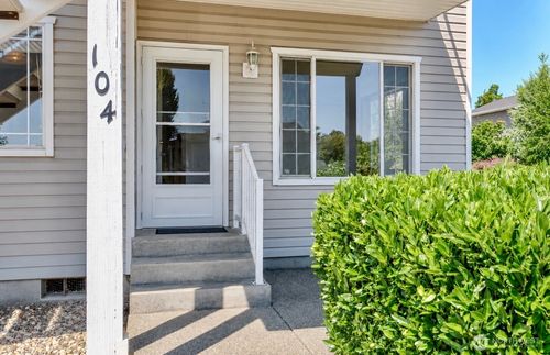 104-725 Judson St, Lynden, WA, 98264-1889 | Card Image