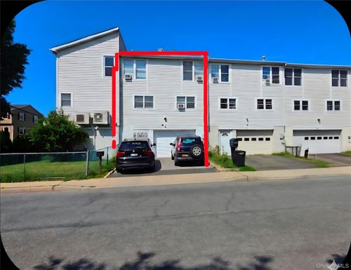 667 Plaza Ave, Mamaroneck, NY, 10543-1846 | Card Image