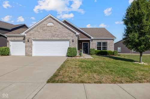 550 Farnham Dr, Westfield, IN, 46074-3347 | Card Image