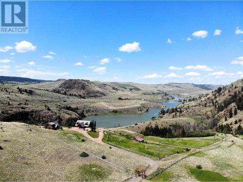 8208 Old Kamloops Rd, Trapp Lake, BC, V0E2A0 | Card Image