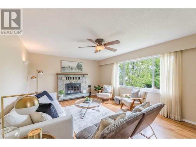 13018 Armstrong Ave, House other with 4 bedrooms, 3 bathrooms and 4 parking in Summerland BC | Image 10