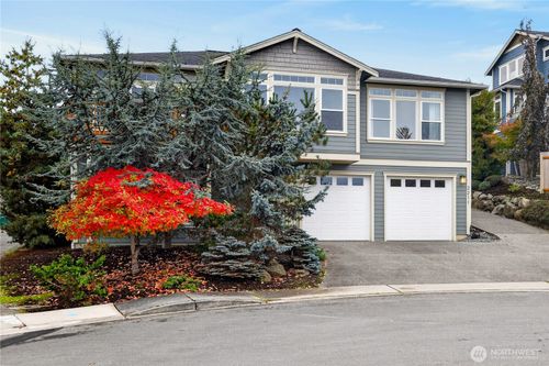 2211 19th St, Anacortes, WA, 98221-2000 | Card Image