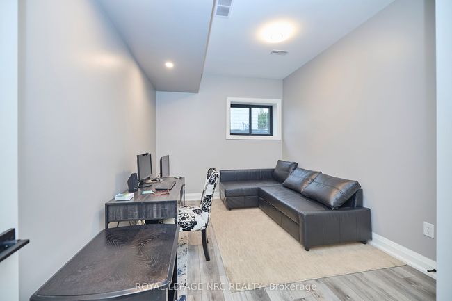 1174 Spears Rd, House other with 5 bedrooms, 3 bathrooms and 4 parking in Fort Erie ON | Image 32
