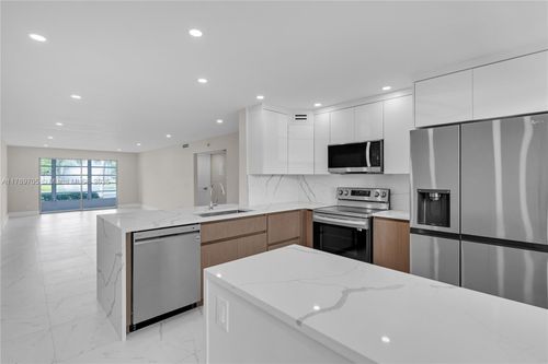 apt-f1-2501 Antigua Ter, Coconut Creek, FL, 33066-1017 | Card Image