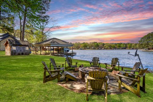 230 Lake Dr, Mount Vernon, TX, 75457-8170 | Card Image