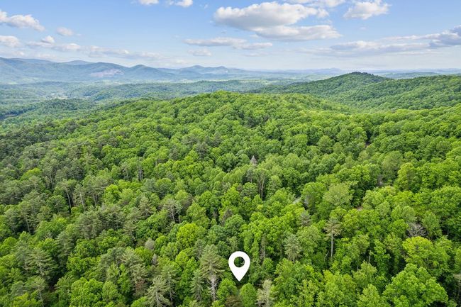 85 Clear Lake Ct, Home with 3 bedrooms, 2 bathrooms and null parking in Ellijay GA | Image 28