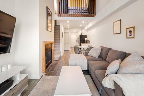 312-2021 Karen Cres, Whistler, BC, V8E0H1 | Card Image