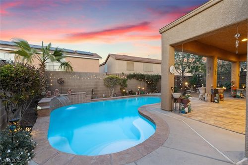 648 Sunrise Lake Pl, Henderson, NV, 89002-0955 | Card Image