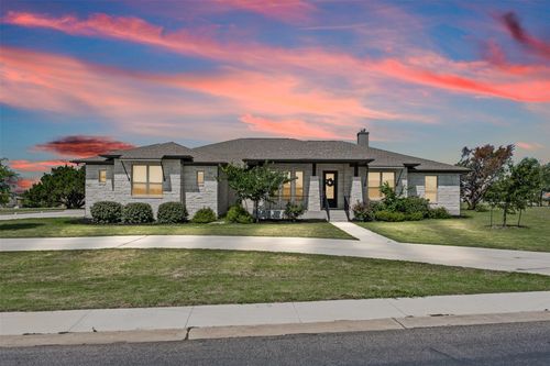 421 Buffalo Trl, Liberty Hill, TX, 78642-3588 | Card Image