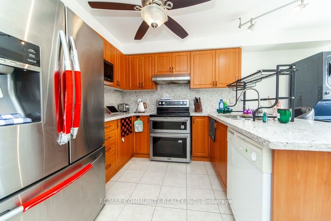 2662 Bur Oak Ave, House attached with 3 bedrooms, 4 bathrooms and 3 parking in Markham ON | Image 8