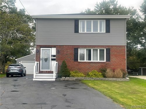 75 Majestic Ter, Lackawanna, NY, 14218-3213 | Card Image