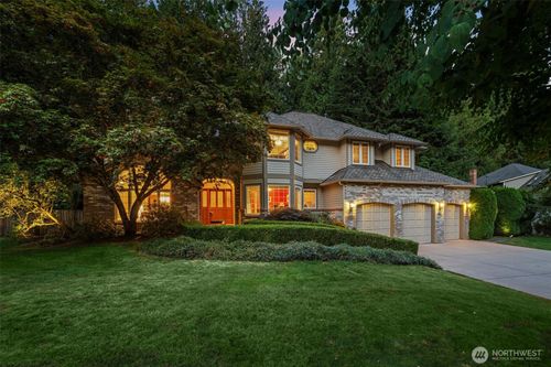 19710 222nd Ave Ne, Woodinville, WA, 98077-6748 | Card Image