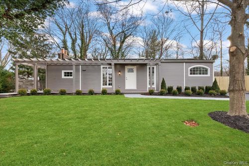 27 Valley Ave, Locust Valley, NY, 11560-2013 | Card Image