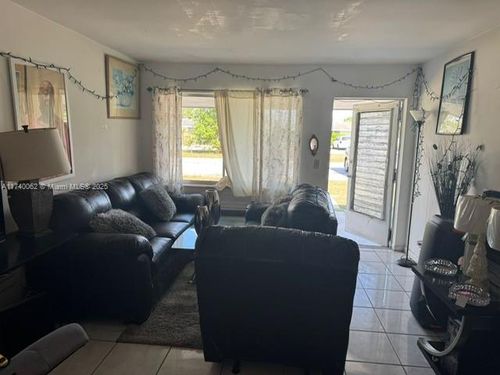 apt-2-735 Ridge Rd, Lantana, FL, 33462-1531 | Card Image