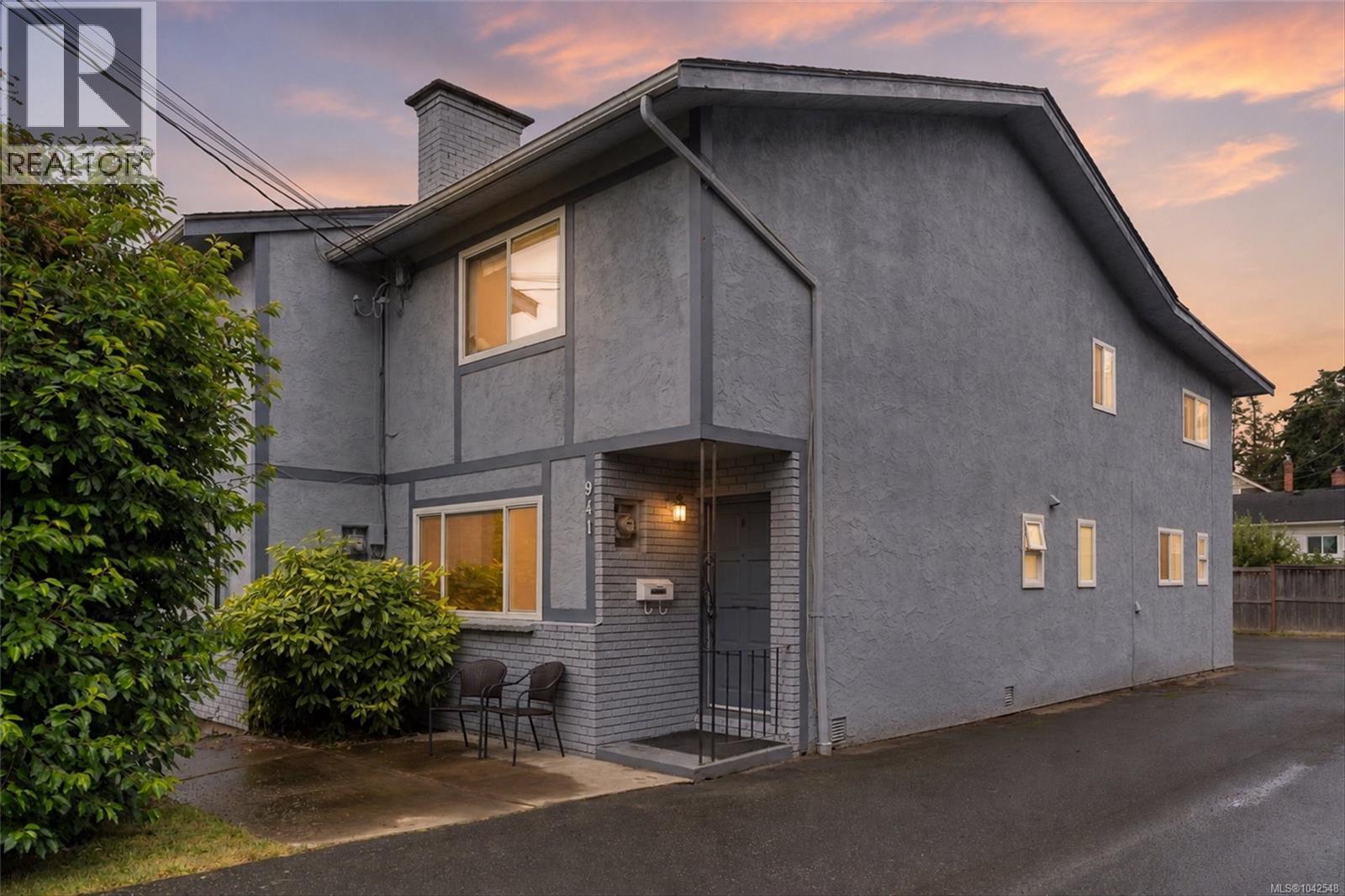 Residential in Esquimalt