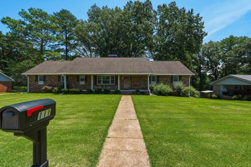 111 Chestnut Ln, Sheffield, AL, 35660 | Card Image