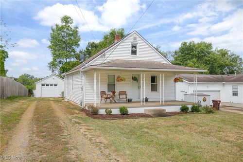 496 James Ave, Akron, OH, 44312-3669 | Card Image