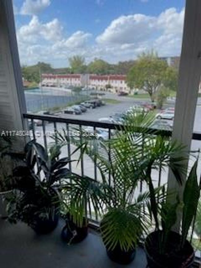 APT-412 - 4156 Inverrary Dr, Condo with 2 bedrooms, 2 bathrooms and null parking in Lauderhill FL | Image 16