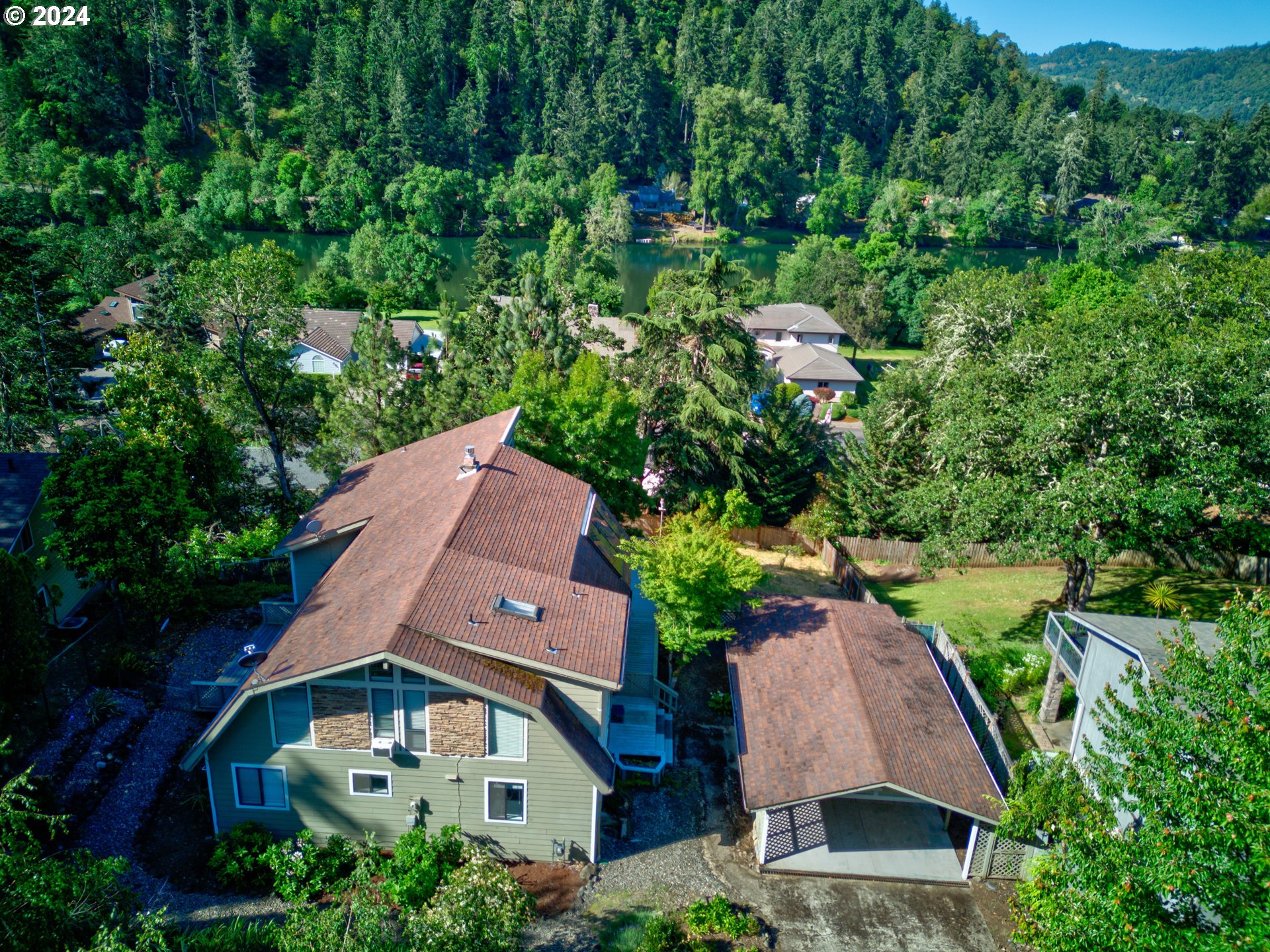 Chinkapin Ct, Roseburg, OR 97470