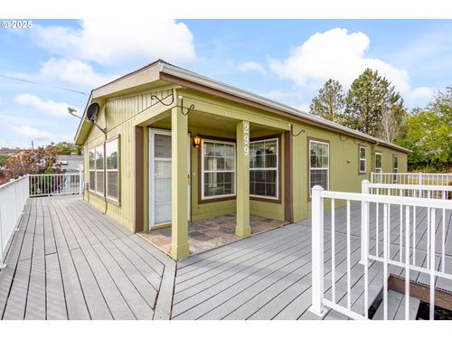 299 4th St, Maupin, OR, 97037-9234 | Card Image