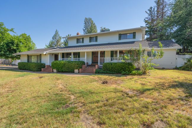 16160 Plateau Cir, House other with 5 bedrooms, 4 bathrooms and null parking in Redding CA | Image 4