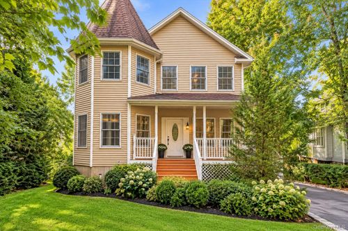 118 Ridge Road, Clarkstown, NY, 10989 | Card Image