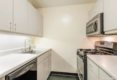 Kitchen | Image 3