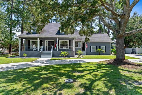 437 Wedgewood Dr, Gulf Shores, AL, 36542-3057 | Card Image