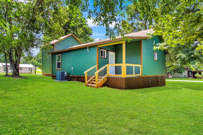 220 Tortuga Way, House other with 3 bedrooms, 2 bathrooms and null parking in Pointblank TX | Image 24