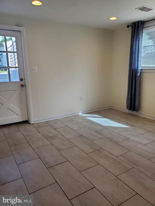 615 State Cir, House other with 4 bedrooms, 2 bathrooms and null parking in MARTINSBURG WV | Image 15