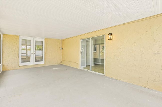 6012 Flora Ter, House other with 3 bedrooms, 2 bathrooms and null parking in APOLLO BEACH FL | Image 32