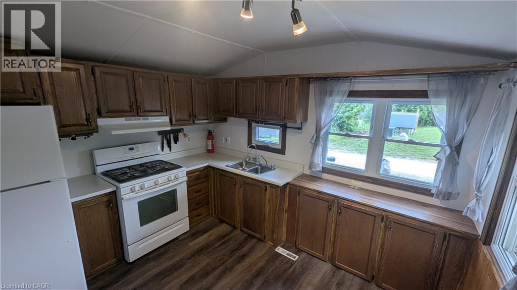 Residential in Flamborough 4