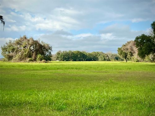 1744 Flintlock Ct, Angleton, TX, 77515-7174 | Card Image