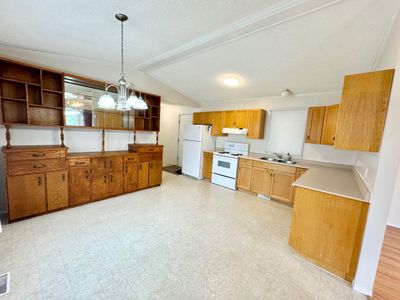 5237 48 St, House detached with 2 bedrooms, 1 bathrooms and 2 parking in Mayerthorpe AB | Image 2