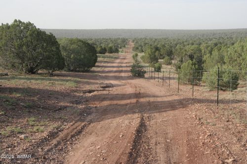 2529 Lone Star Rd, Show Low, AZ, 85901-7077 | Card Image