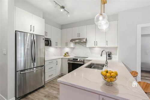 308-20 Barsby Ave, Nanaimo, BC, V9R0K4 | Card Image