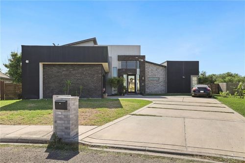 1005 W I St, Mission, TX, 78572-6975 | Card Image