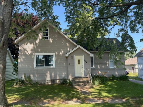 276 3rd St, Eastlake, MI, 49626-5002 | Card Image