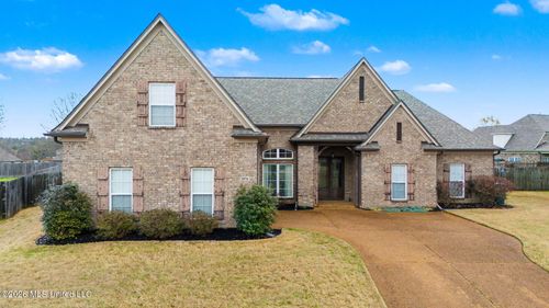 2874 Oxford Cir, Southaven, MS, 38672-7038 | Card Image