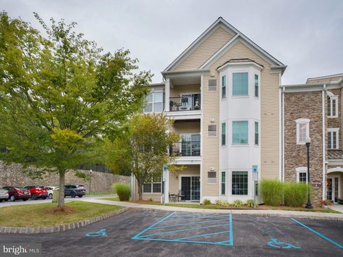 411 Creekside Dr, BROOKHAVEN, PA, 19015-2325 | Card Image