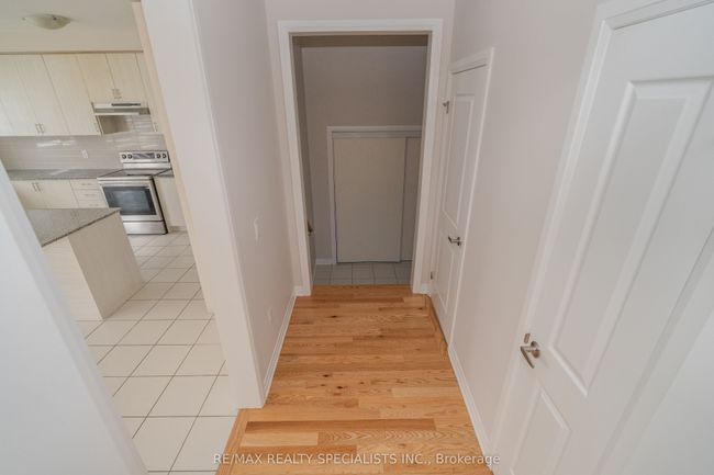 6 Rustic Oak Trail, House other with 4 bedrooms, 4 bathrooms and 4 parking in Ayr ON | Image 11