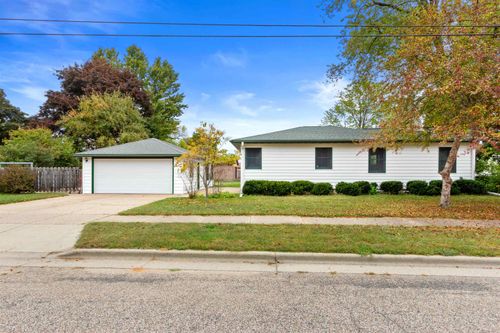 1911 2nd St N, WISCONSIN RAPIDS, WI, 54494-2012 | Card Image