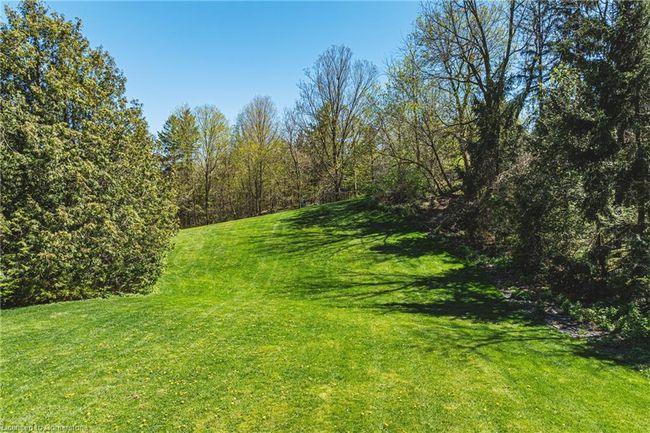 6 Iris Crt, House other with 7 bedrooms, 4 bathrooms and 13 parking in Carlisle ON | Image 46