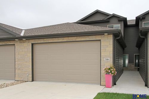 306 Half Moon Dr, Lincoln, NE, 68527-1500 | Card Image