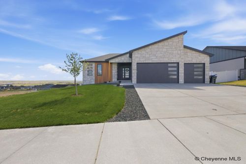 4100 Sage Rd, Cheyenne, WY, 82001-7602 | Card Image