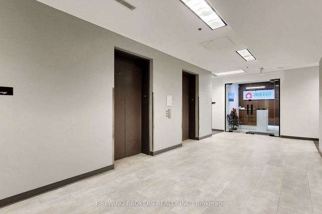 404-406 - 1275 Finch Ave W, Home with 0 bedrooms, 0 bathrooms and 3 parking in North York ON | Image 5